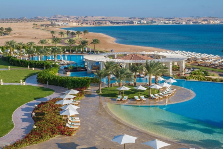 Enjoy Gorgeous Views of Hurghada with Booking.com